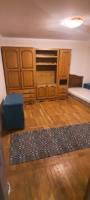 Chirie apartament 3 camere Marchian