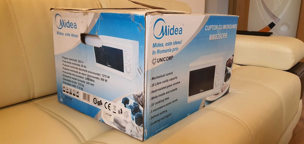 Cuptor cu microunde Midea MM820CPB