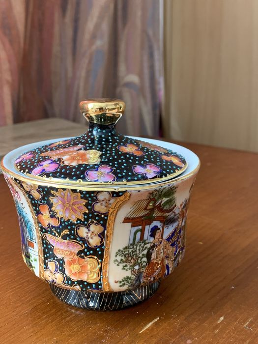 Serviciu de cafea/ceai din portelan chinezesc in stil Satsuma, 11 piese