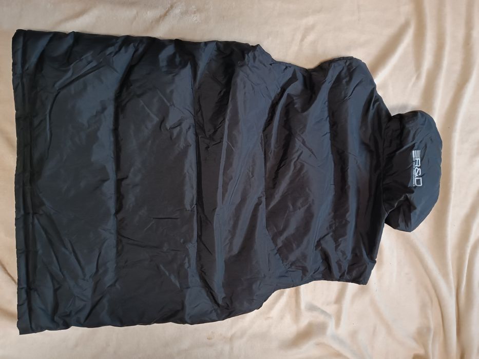 Tommy Hilfiger, Peak Performance ,G star  Everest  други