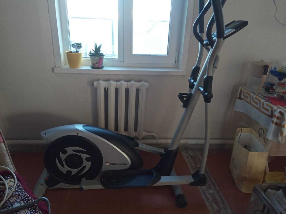 Тренажёр спортивный