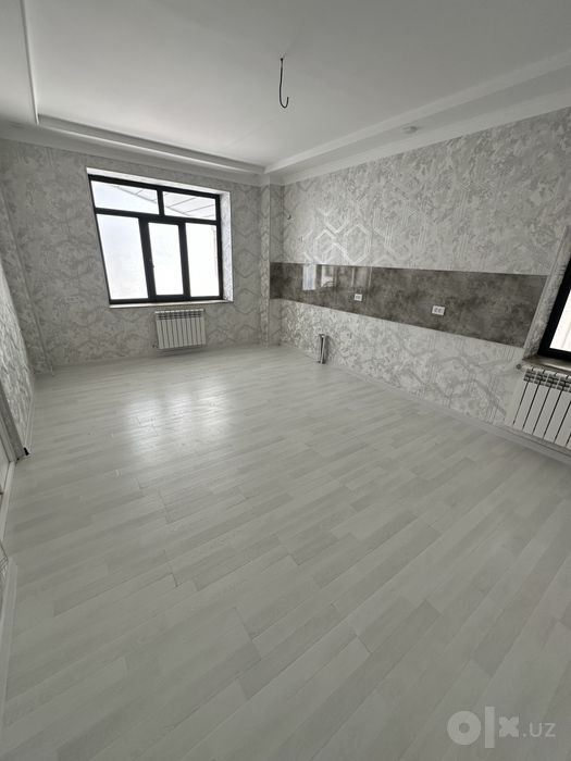 Продается Коттедж+нежилое 3.3 сотки 2этажа 8 комнат Хонобод