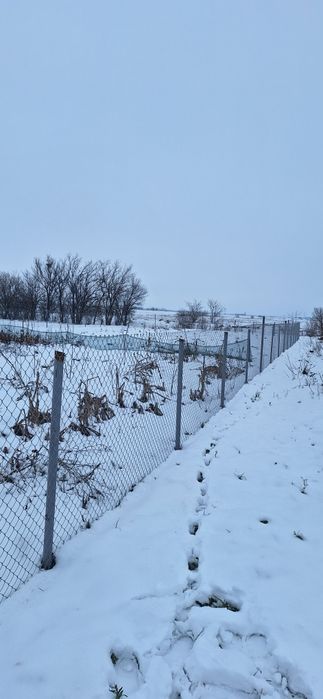 продавам парцел с упи постройка за къща или за вила