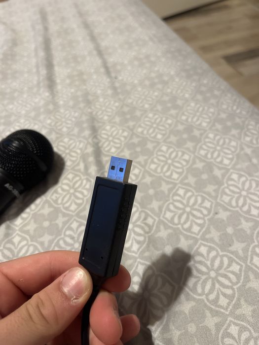 Microfon prin USB