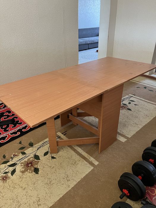 Продам стол книжка