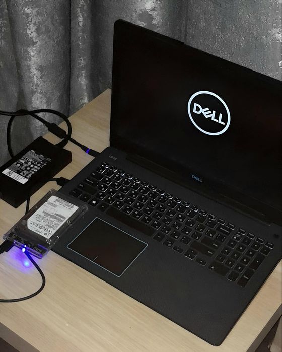 Ноутбук DELL  P75F003 d.15.6.