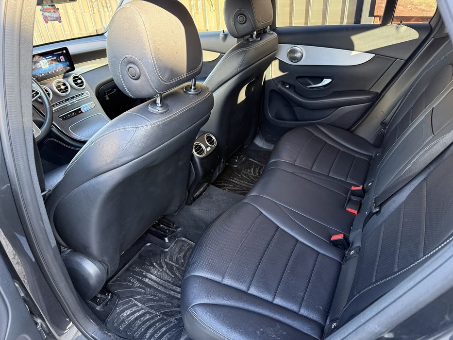 Mercedes-Benz GLC,4Matic Vand Mercedes Benz,2020 diesel,194 hp,recent adusa