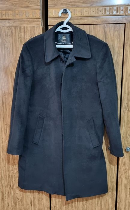 Продаётся пальто. Новое.