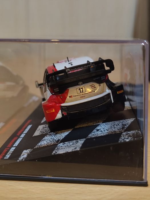 Macheta 1:43 Toyota
