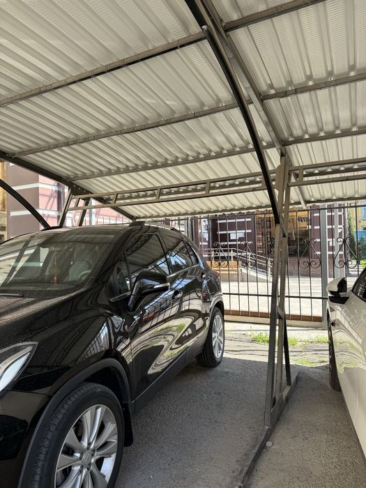 Продается хороший навес под машину