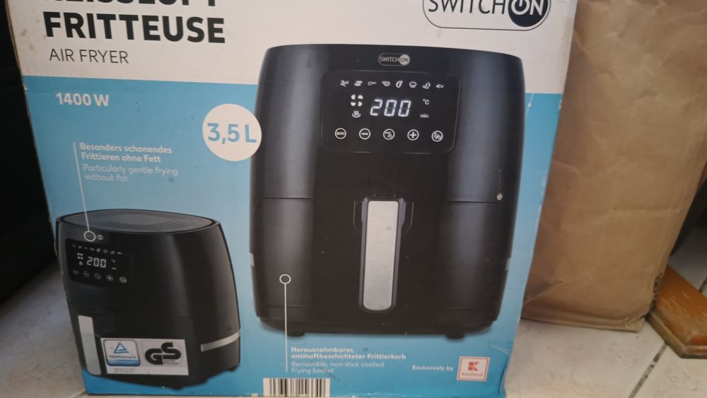 Air fryer Switch on