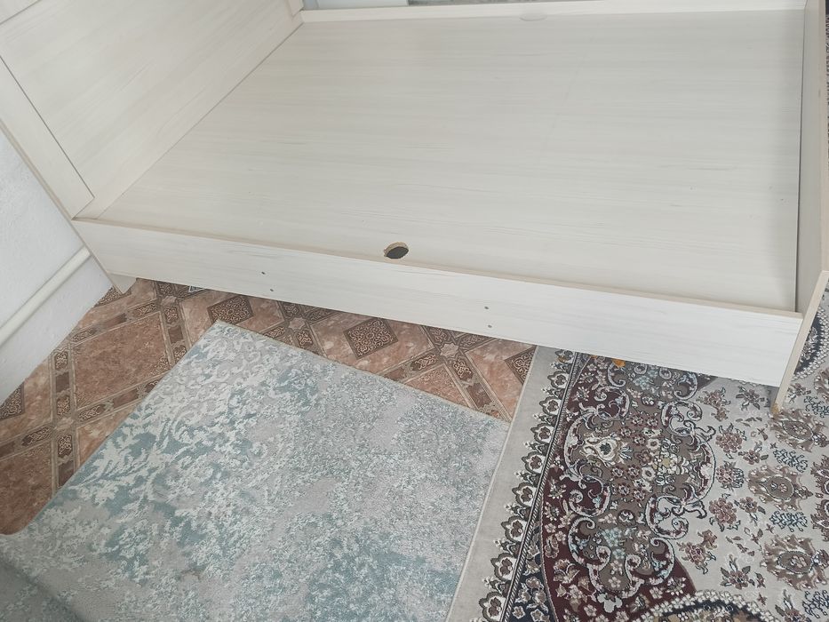 Спальный без матраса