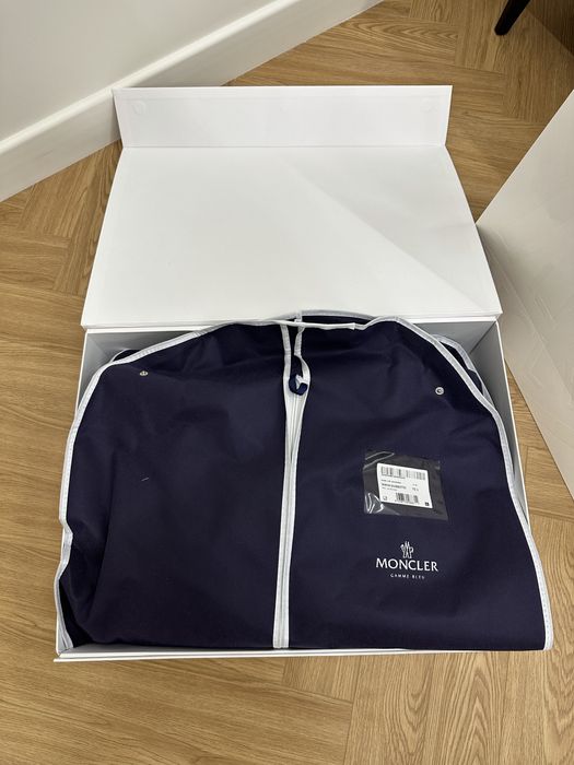 Пуховик Moncler Maya