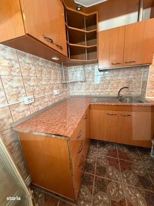 Apartament cu 2 camere, decomandat, 50mp, zona Bulevard — fotografia 3
