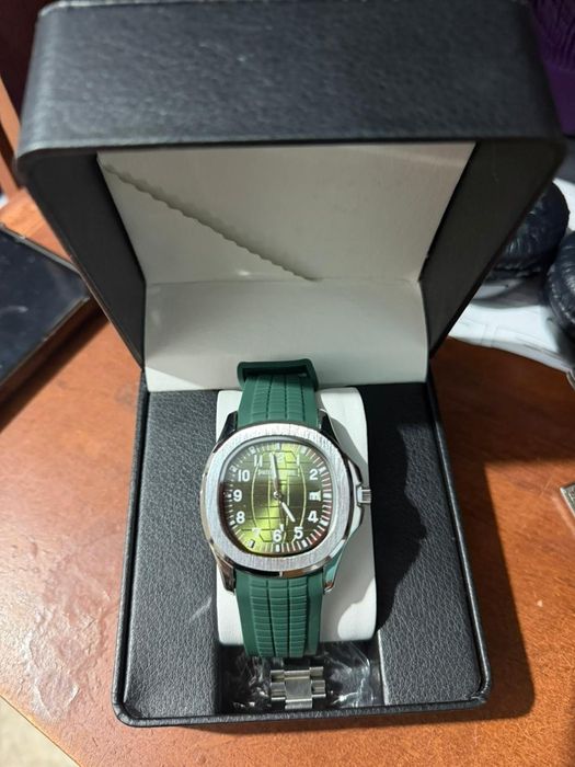 Часы новый хорошом качестве