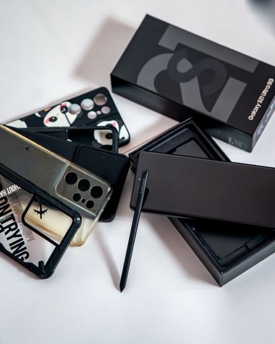 Samsung Galaxy S21 Ultra 256GB + S Pen + аксесоари