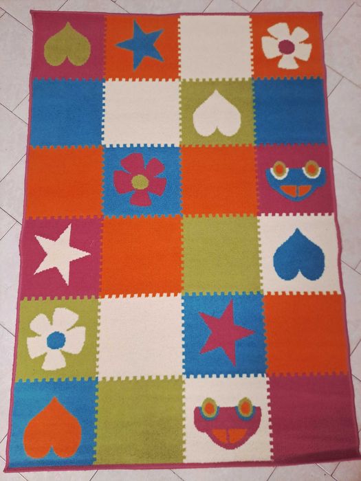 Пъстри и весели, детски килими с размери 1,20м. X 1,70м.