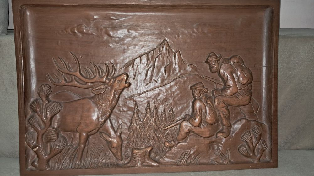 Tablou sculptat in lemn