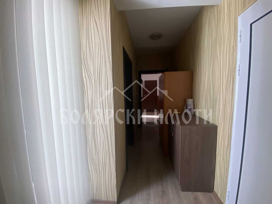 Дава се под наем Тристаен апартамент в Велико Търново, Център - 90 кв.м за 358 € - Снимка #9