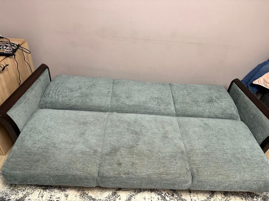 Диван и два кресла