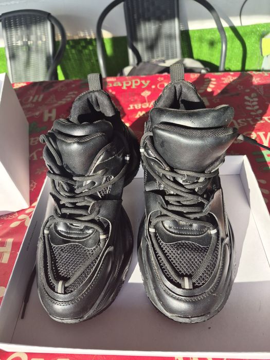 Маратонки на платформа