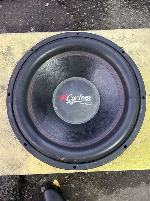 Сабвуфер с моноблоком