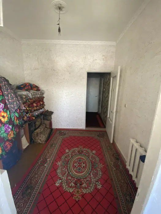 Продаю 1в2х комнатную квартиру Сергели массив Куйлюк 5