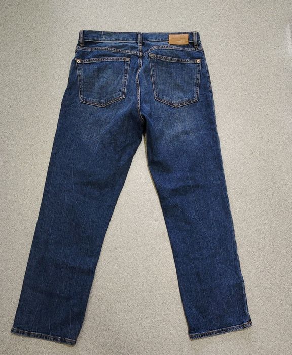 Джинсы фирменные MANGO