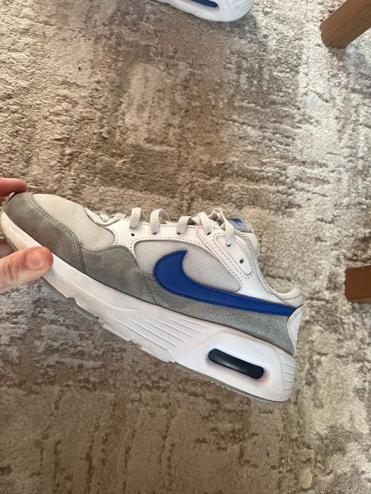 Adidași mărimea 38 jumate pentru băieți