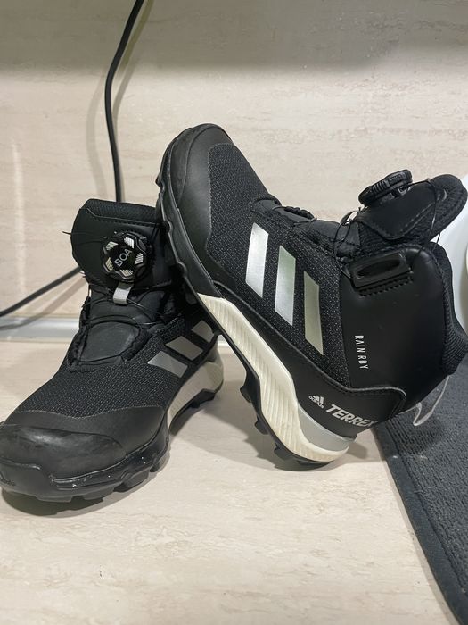 Детски обувки Адидас Terrex