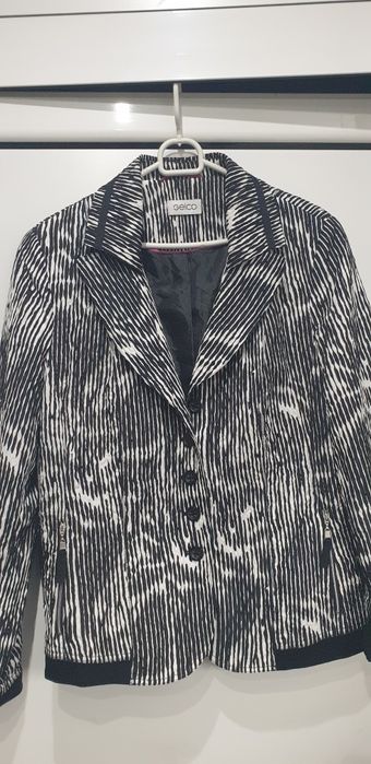 Дамско сако GELKO