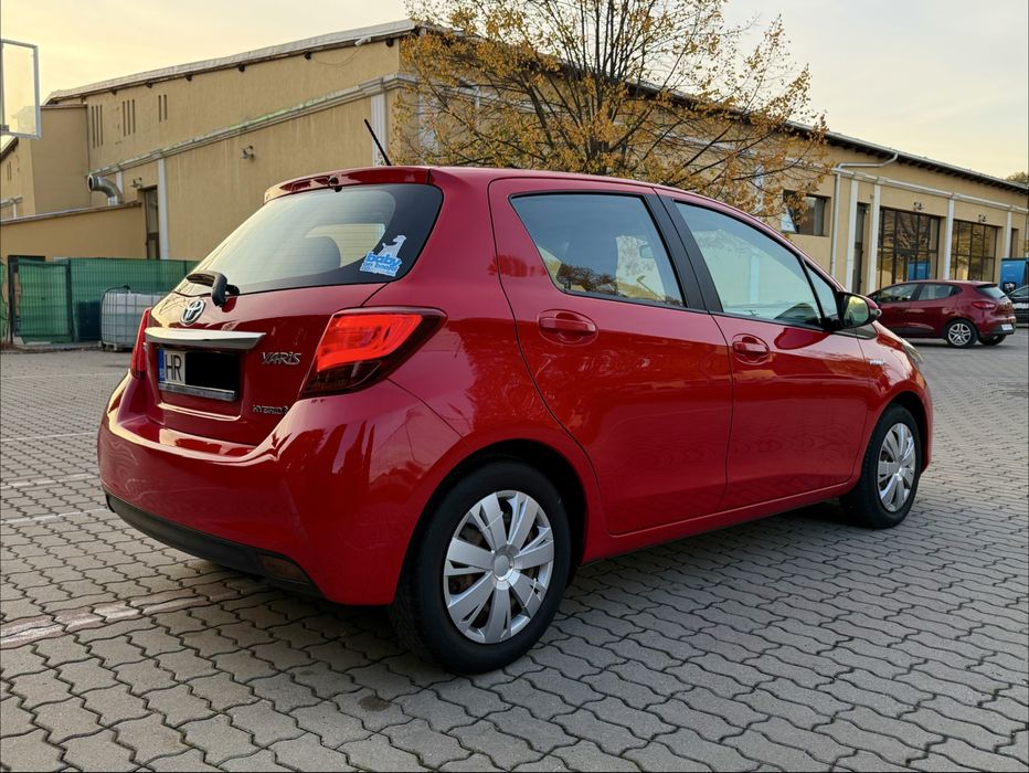 TOYOTA Yaris 2017 — imagine 3