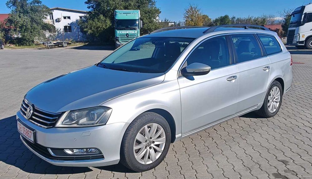 Passat fabr.2013, 2.0 TDI-140CP,CARTE SERVICE, Xenon  Distronic Plus  Webastoo  Navigatie  Klimatronic  Carlig