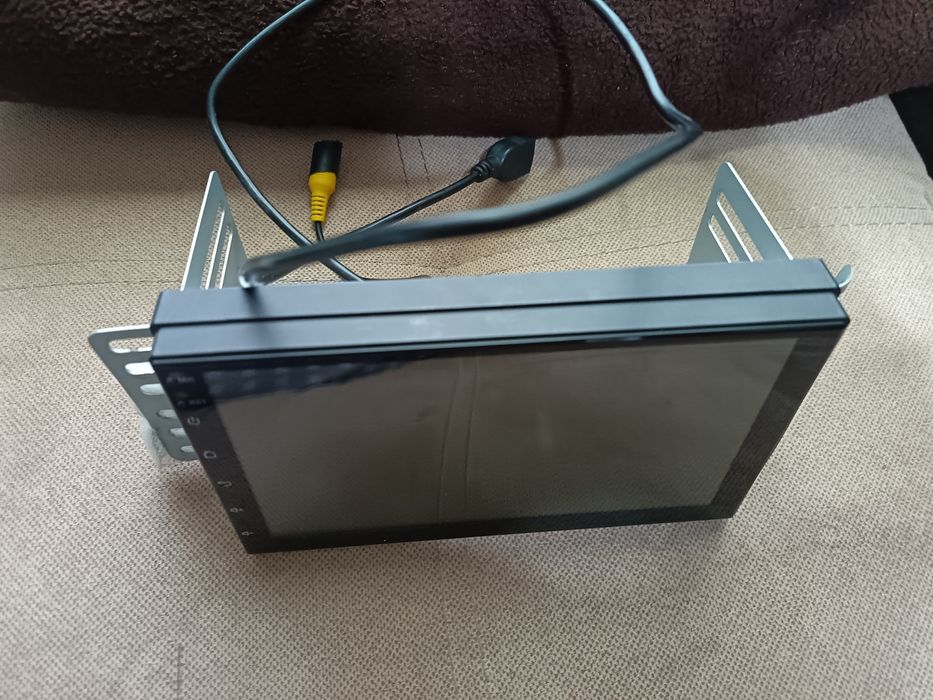 Продавам Мултимедия с Андроид