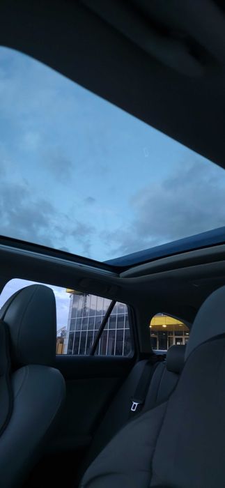 Toyota Avensis T27 2018 2.0 НОВА