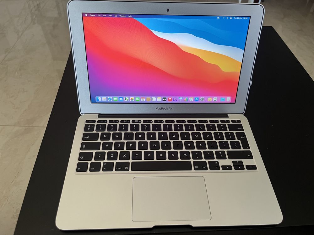 MacBook Air (11-inch, Early 2014) 128GB - MacBook本体