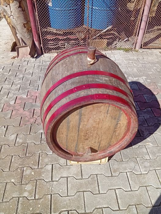 Butoi de stejar pt vin 120 l
