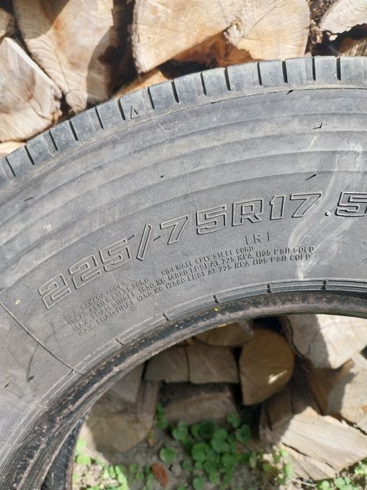 Cauciuc direcție 225/75R17,5