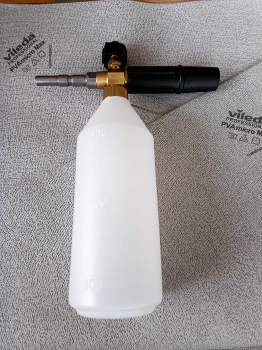 Препарати, техника и консумативи за автомивки