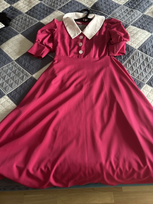 Продам платье 48 размера