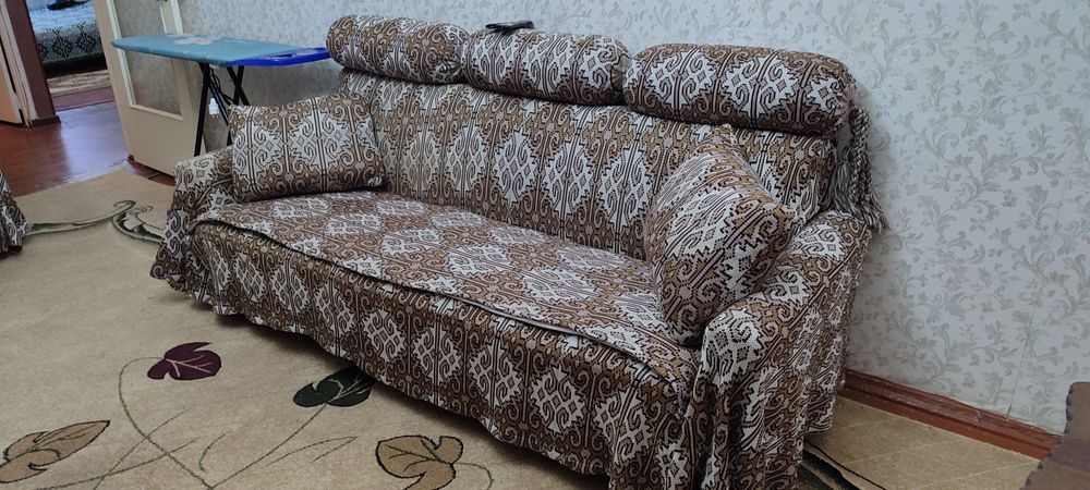 Диван кресла в отличном состоянии производство Россия