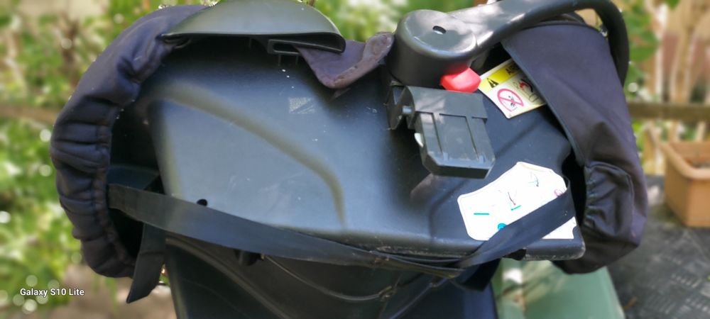 Vând scaun auto pentru copii