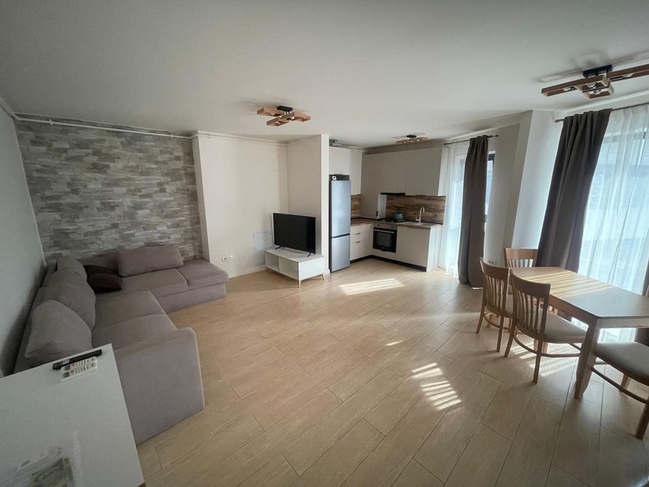 Vând apartament  2 camere Aviatorii 2