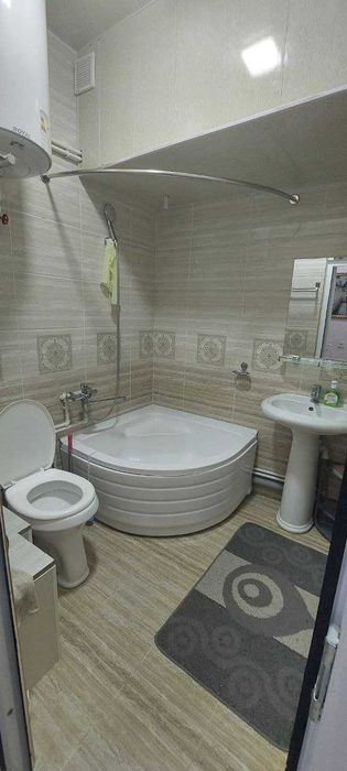 4мкр.да 1 хонали 2 этажда идеал холатда квартира сотилади