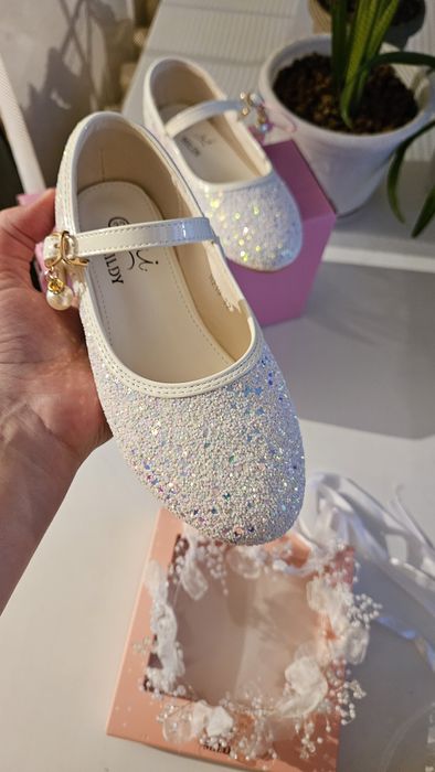 Туфли детские нарядные