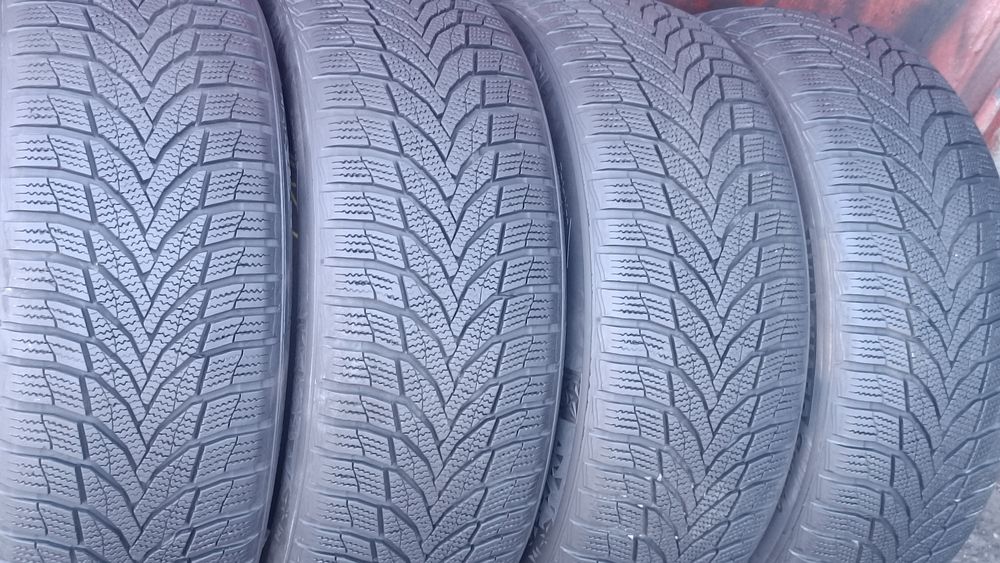 215/55/17 Nexen .