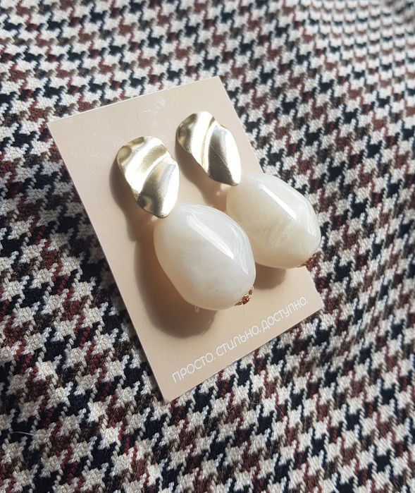 Продам серьги (красивая упаковка в подарок)