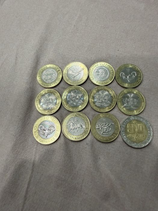 Продам монеты. По договорной цене