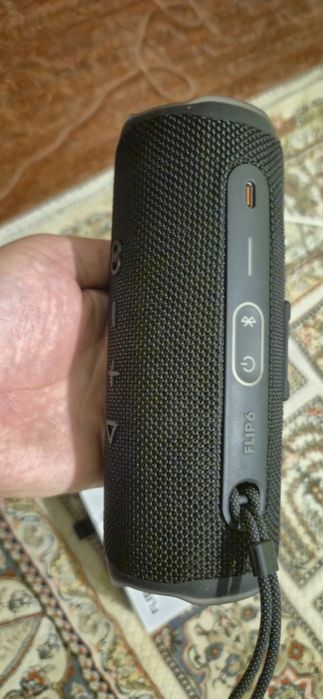 Продам JBL Flip 6