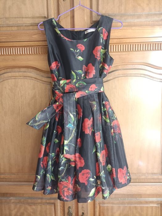 Нарядное платье.